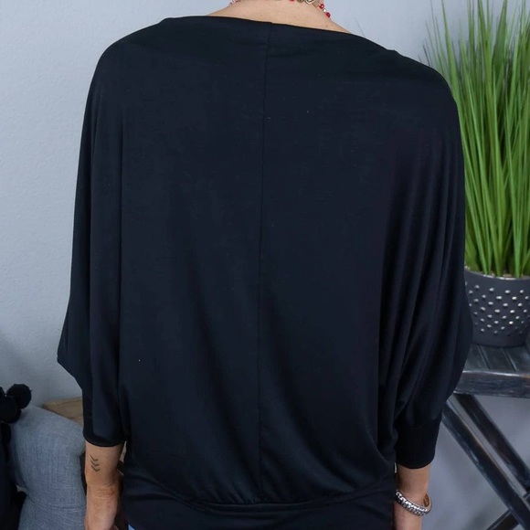 Black off the shoulder top NEW - Picture 2 of 2